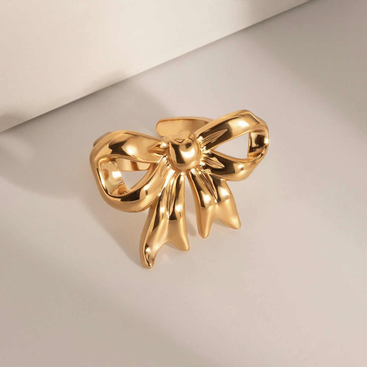 Smooth Infinity Bow Fashion Ring