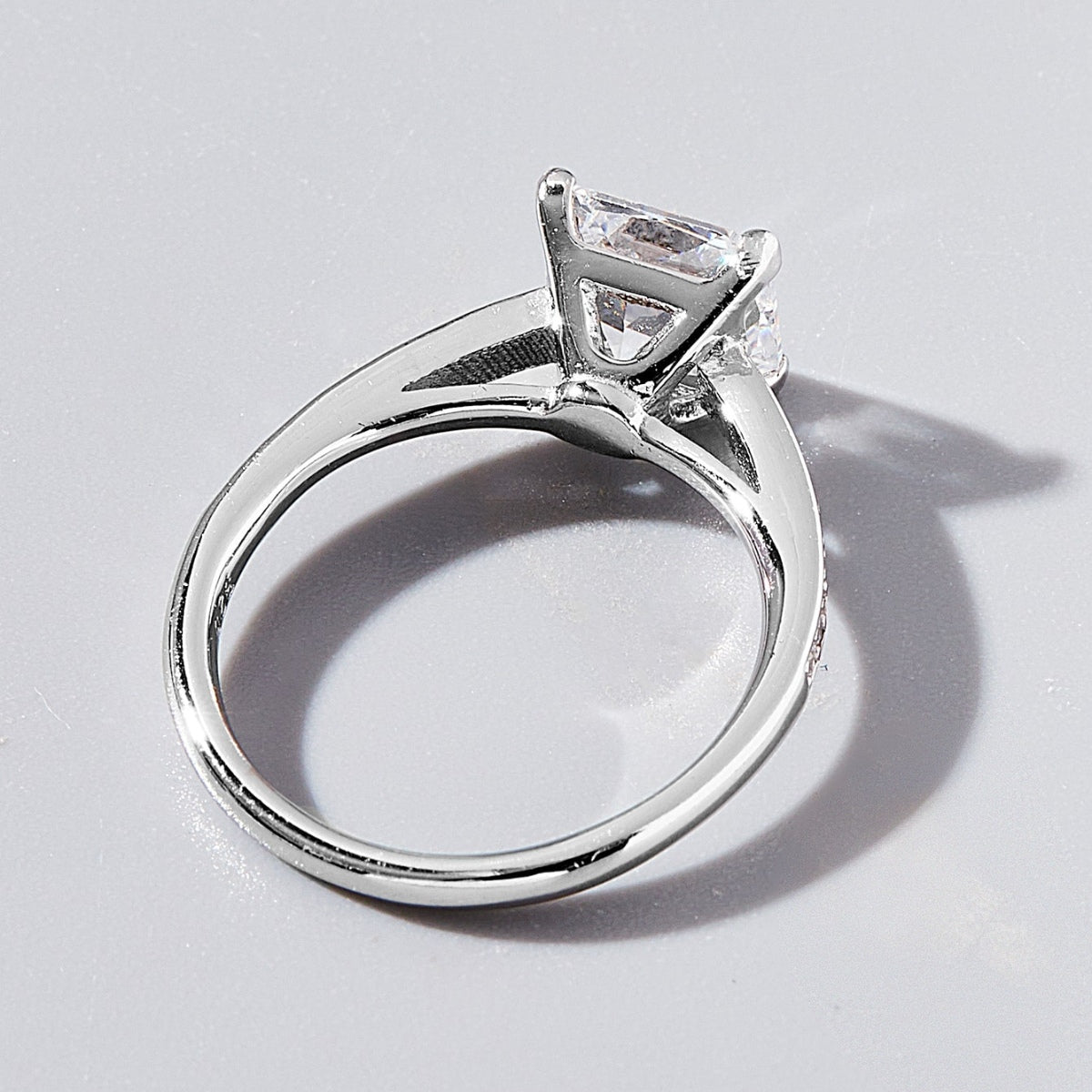 Elegant Diamond Fashion Ring