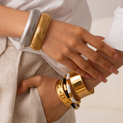 Sleek Minimal Fashion Bracelet