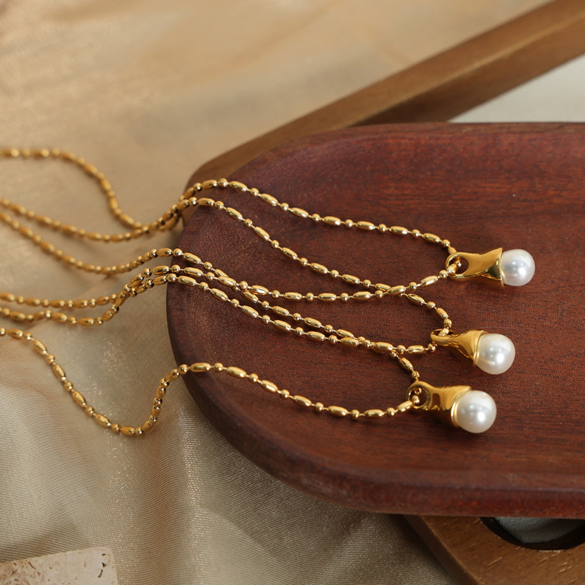 Soft Pearl Fashion Necklace