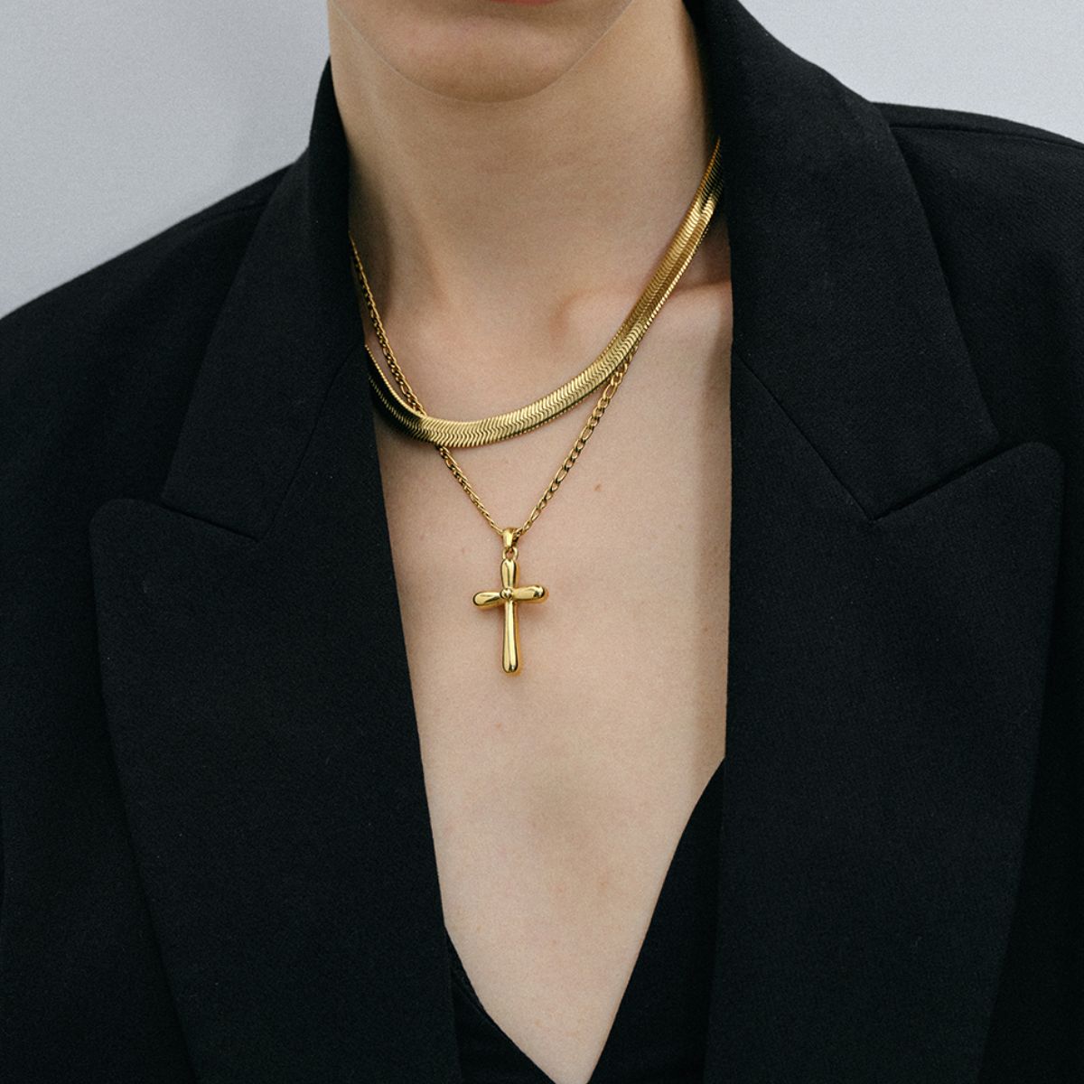 Mellow Cross Fashion Necklace