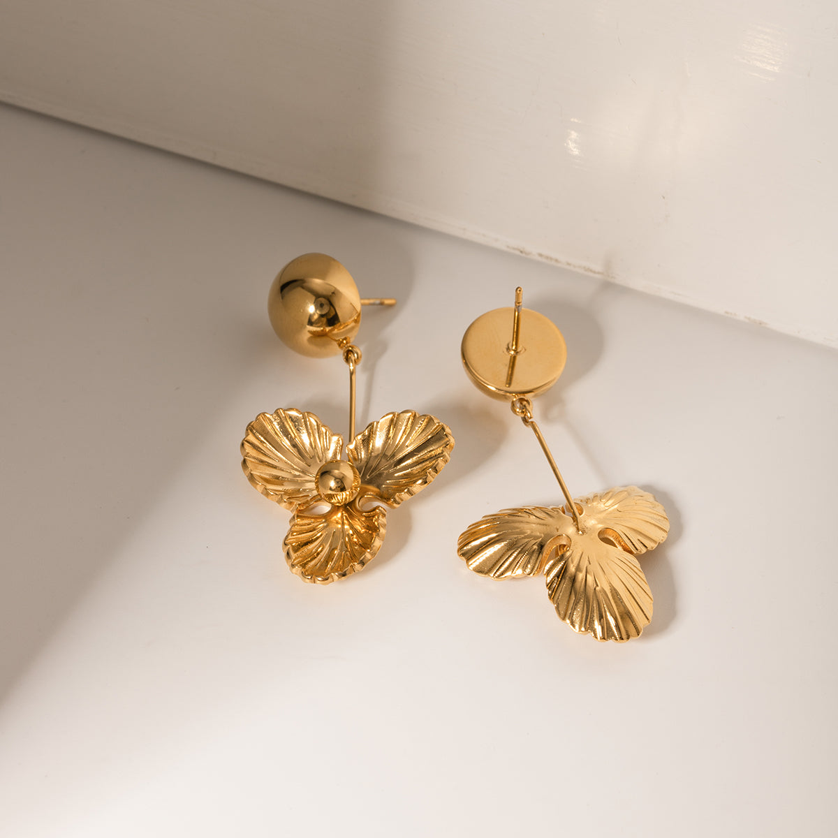 Dangled Flower Fashion Earrings