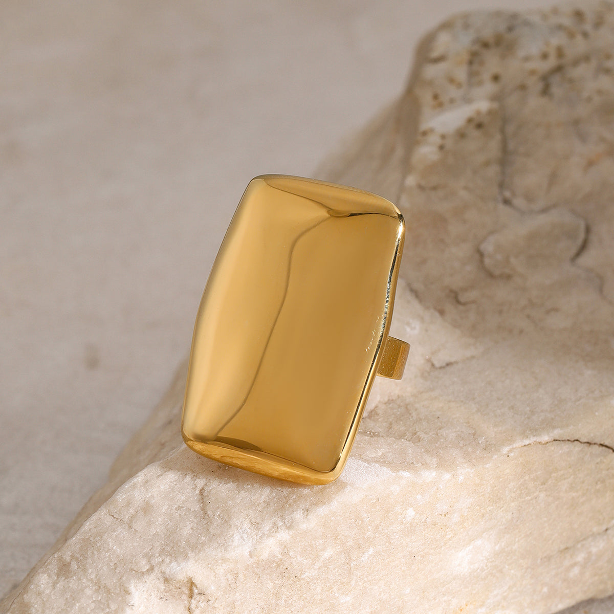 Soft Rectangle Fashion Ring