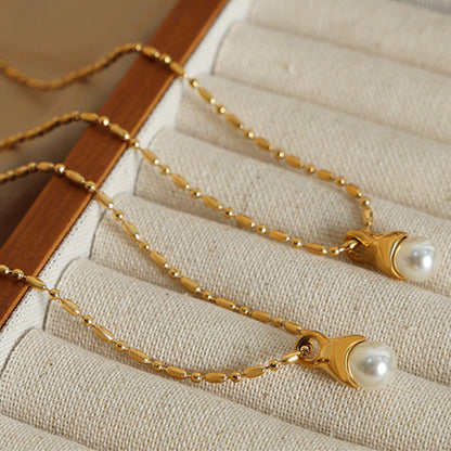 Soft Pearl Fashion Necklace