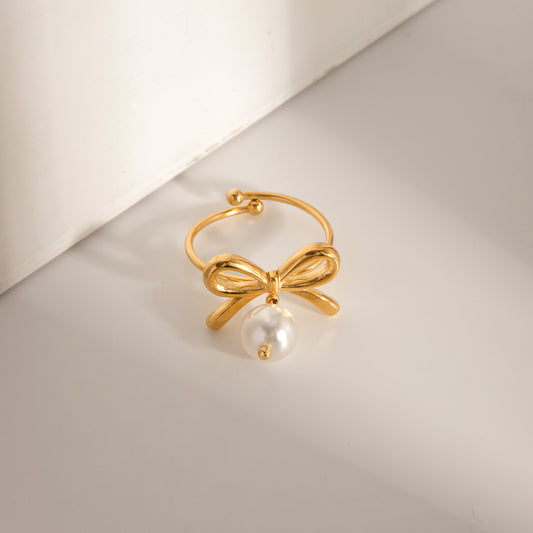 Pearl Bow Fashion Ring