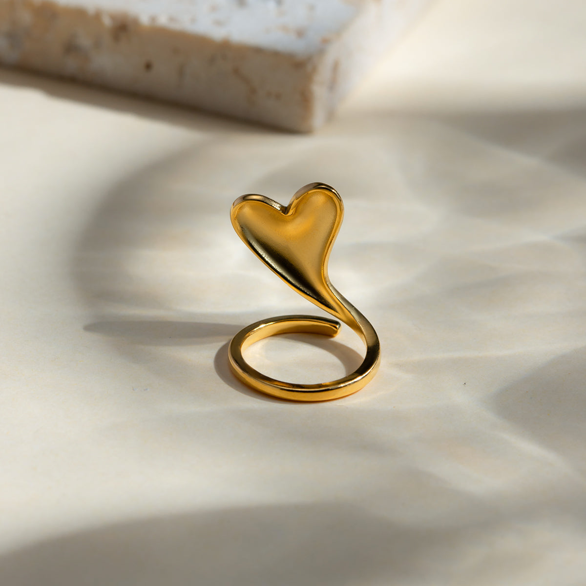 Heart Open Curve Fashion Ring