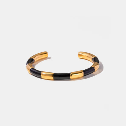 Sleek Minimal Fashion Bracelet